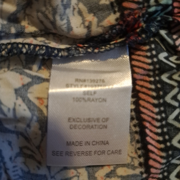 Daniel Rainn women's size small rayon tank top, flowy VGUC - Picture 7 of 7